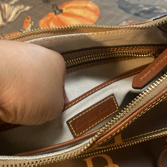 Dooney & bourke purse! - Picture 4 of 4